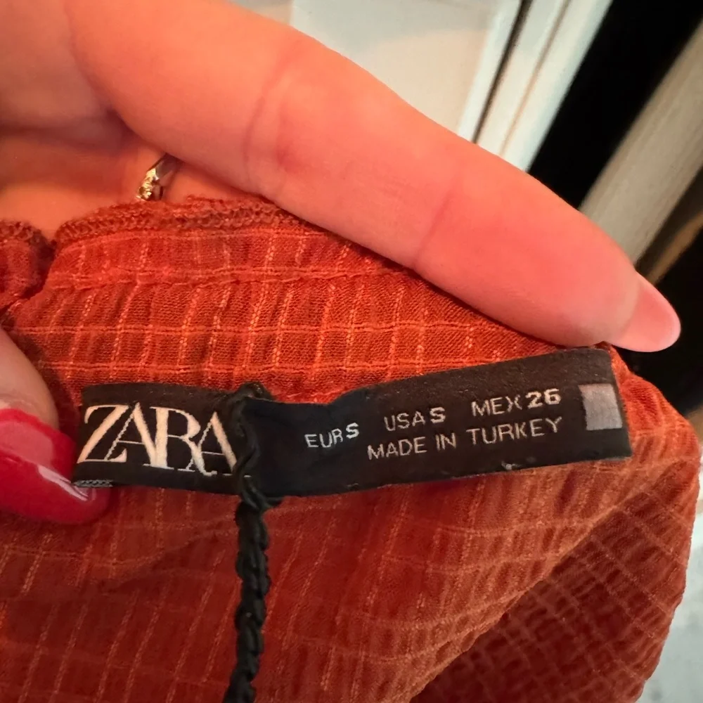 Zara Off-Shoulder Ruffle Top - Rust - Picture 3 of 3